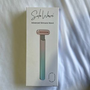 SOLAWAVE Skincare Wand